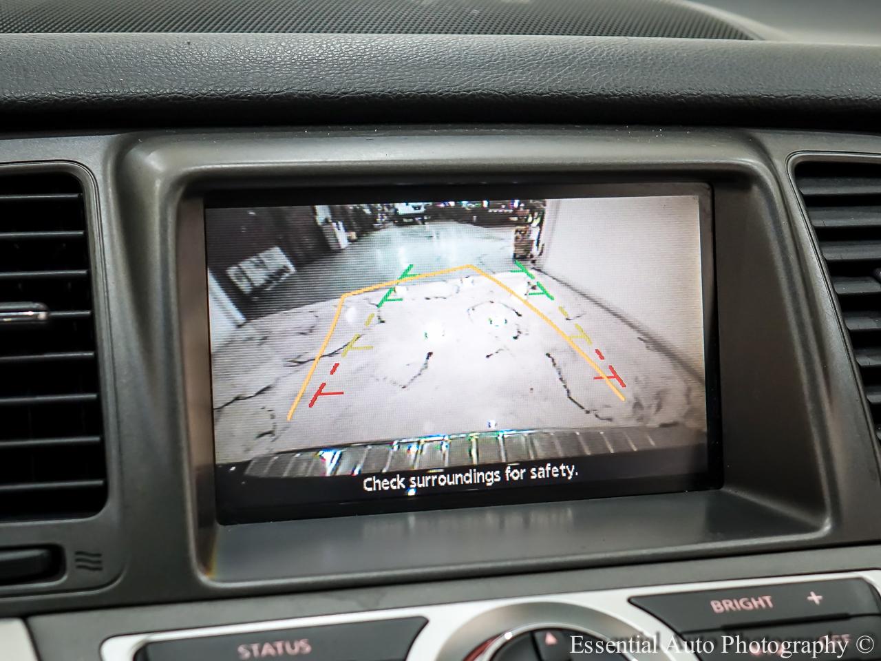 Nissan Murano SV AWD 2011