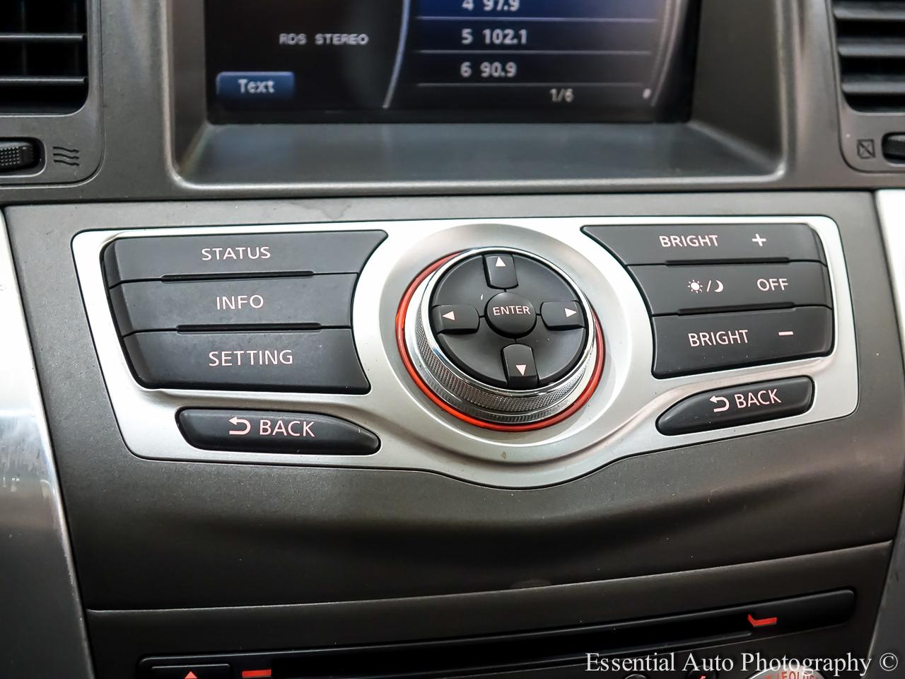 Nissan Murano SV AWD 2011