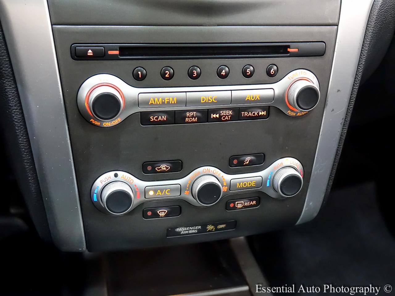 Nissan Murano SV AWD 2011