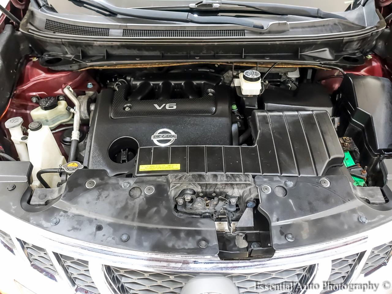 Nissan Murano SV AWD 2011