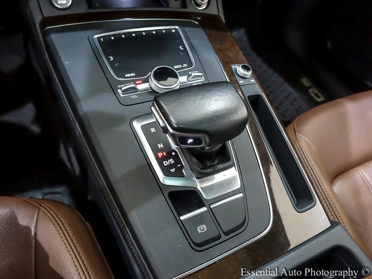 Audi Q5 2.0T Premium Plus quattro 2020