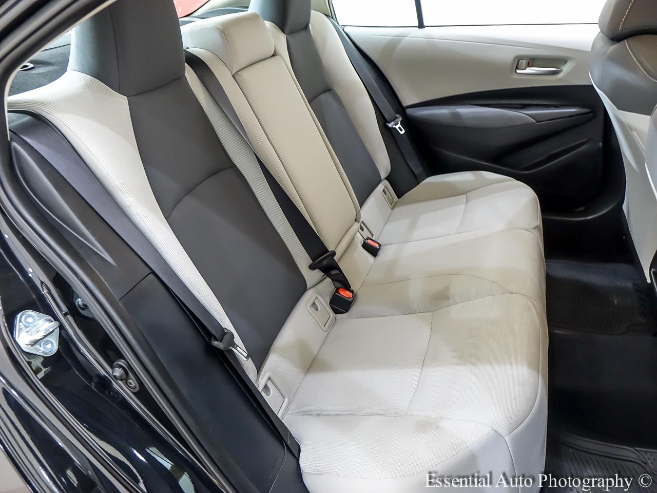 Toyota Corolla LE 2021