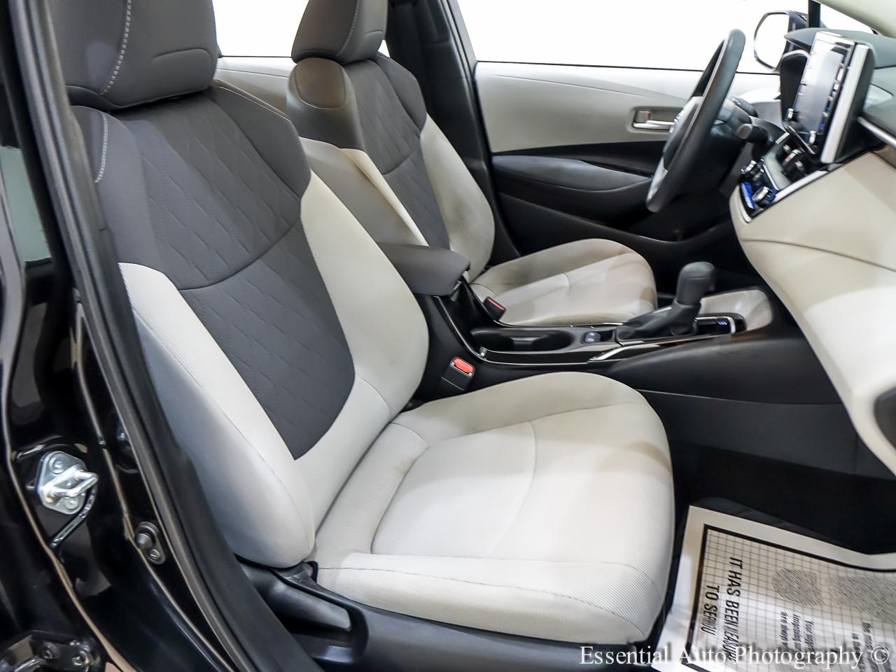 Toyota Corolla LE 2021