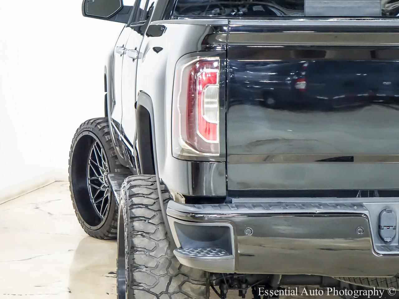GMC Sierra 1500 Denali Crew Cab Long Box 4WD 2018