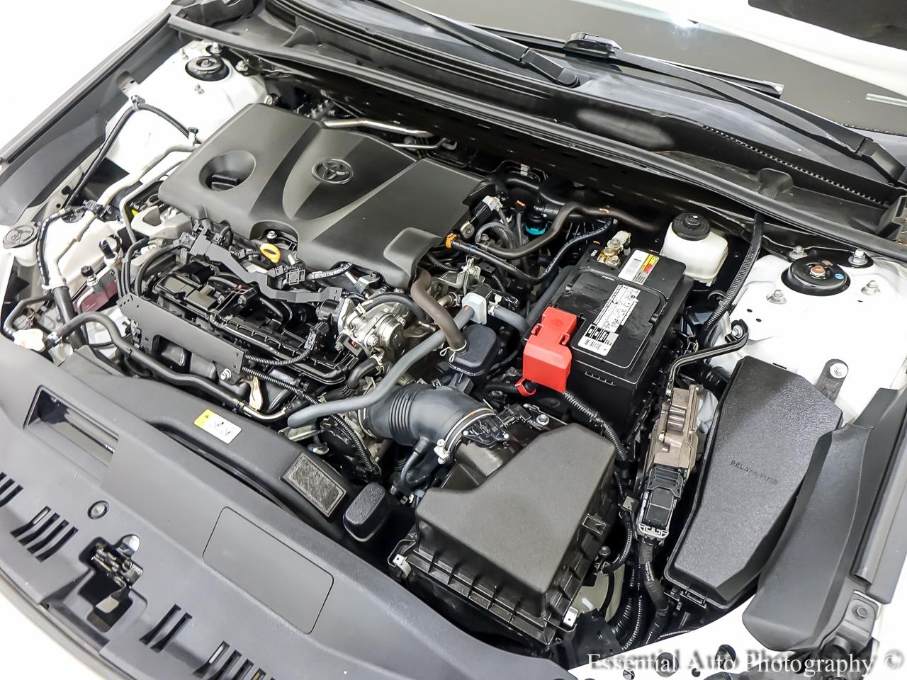 Toyota Camry SE 2021