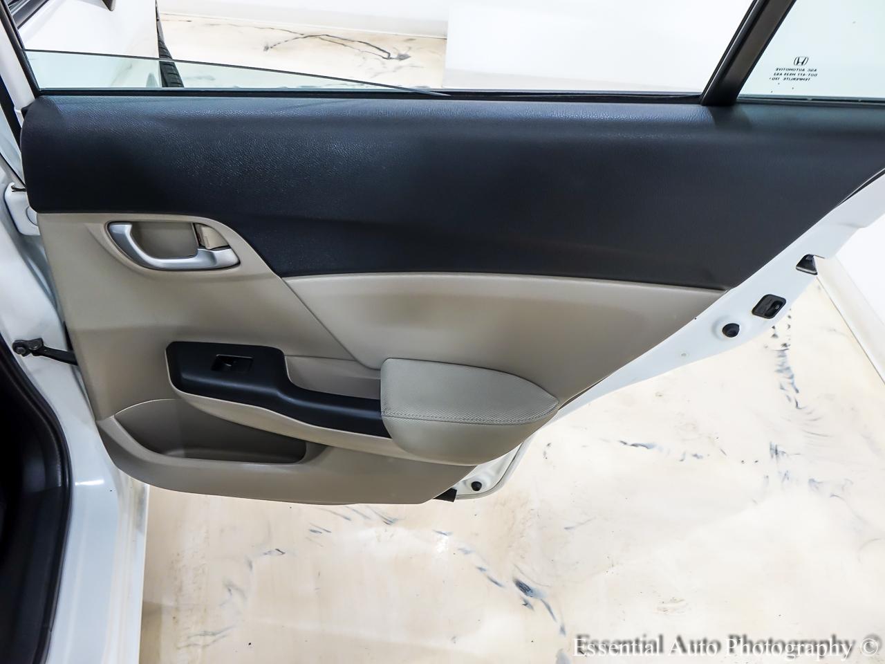 Honda Civic LX Sedan CVT 2014