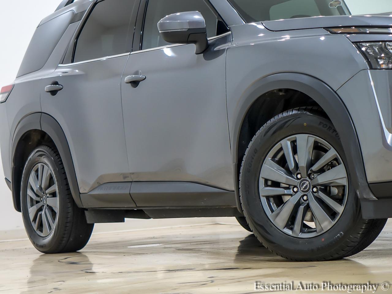 Nissan Pathfinder SV 4WD 2024