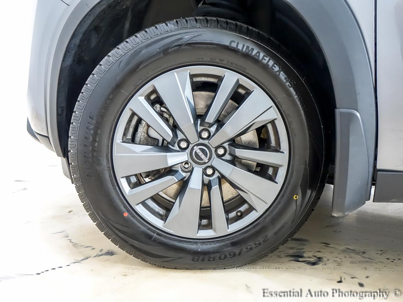 Nissan Pathfinder SV 4WD 2024