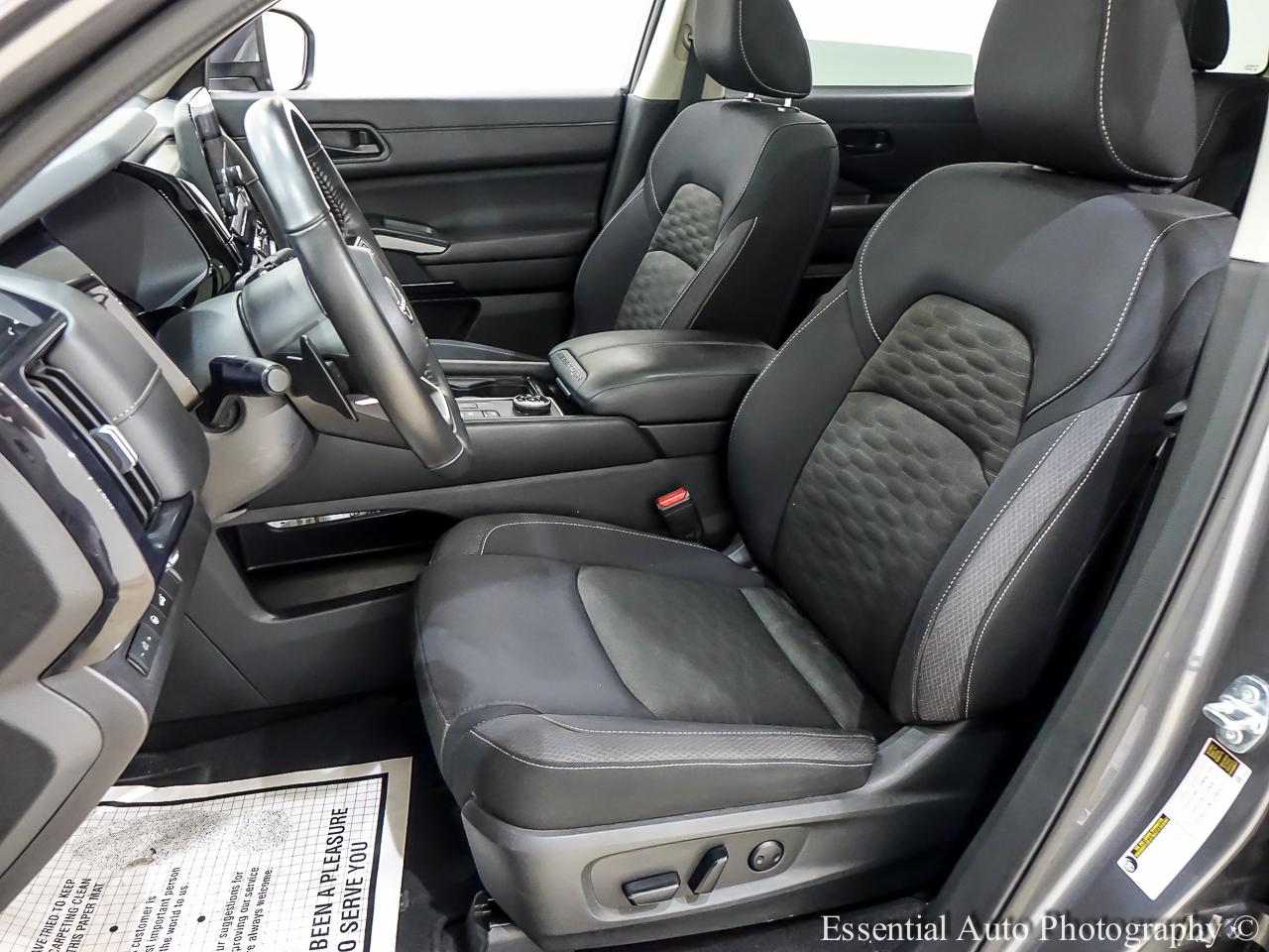 Nissan Pathfinder SV 4WD 2024