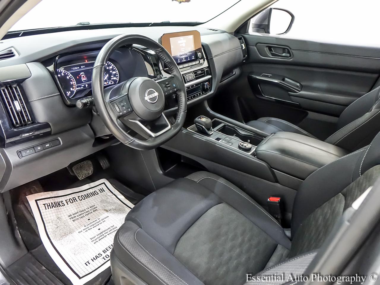 Nissan Pathfinder SV 4WD 2024