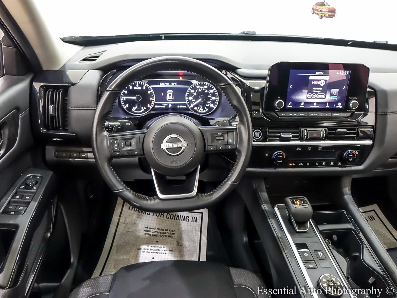 Nissan Pathfinder SV 4WD 2024
