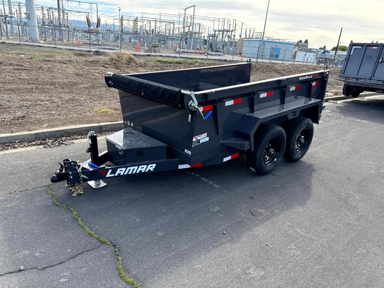 2025 Lamar Dump Trailer NEW LAMAR 60X10 RAMPS TARP