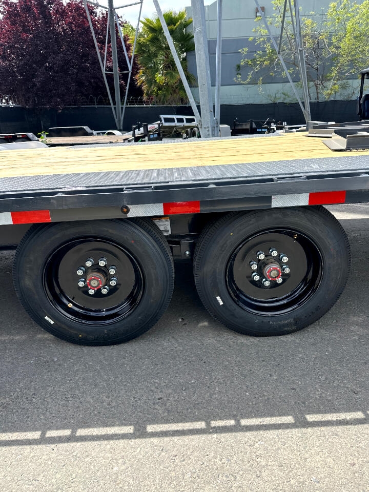 Lamar Equipment Trailer  2025