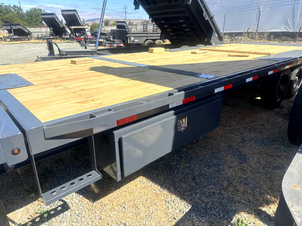 Lamar Equipment Trailer  2026 Lamar Equipment Trailer  2026