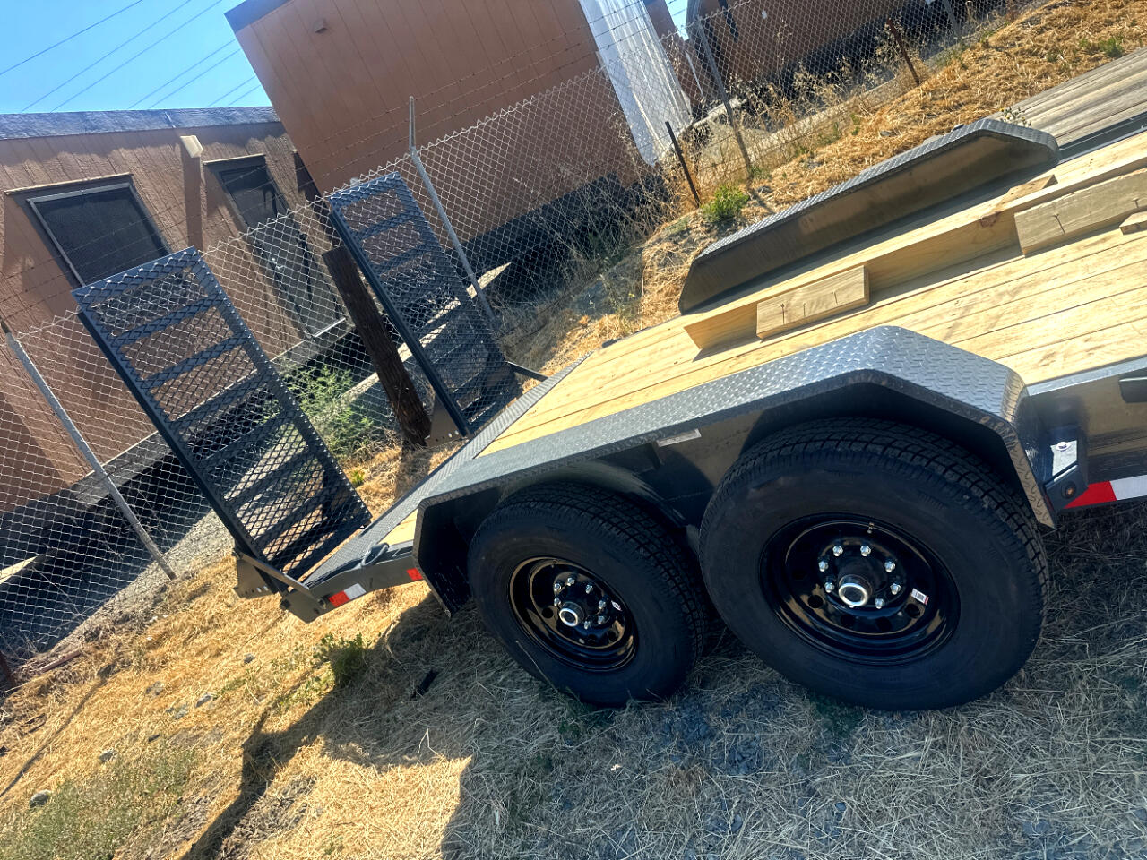 Lamar Equipment Trailer  2026 Lamar Equipment Trailer  2026