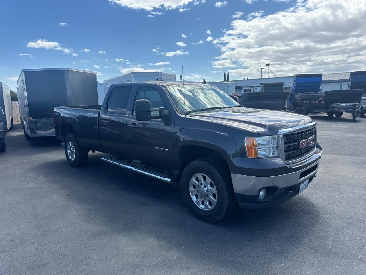 GMC Sierra 3500HD SLT Crew Cab 4WD 2011