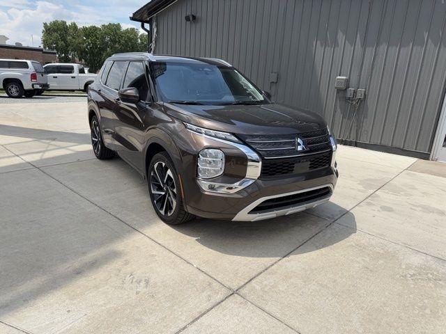 Mitsubishi Outlander SEL S-AWC 2023