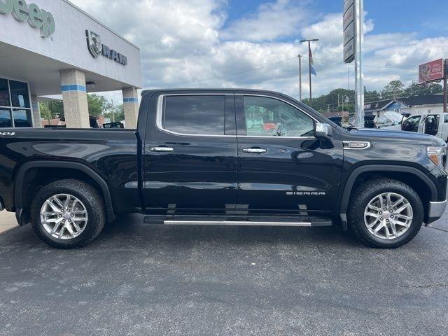 GMC Sierra 1500 Limited 4WD Crew Cab 147" SLT 2022