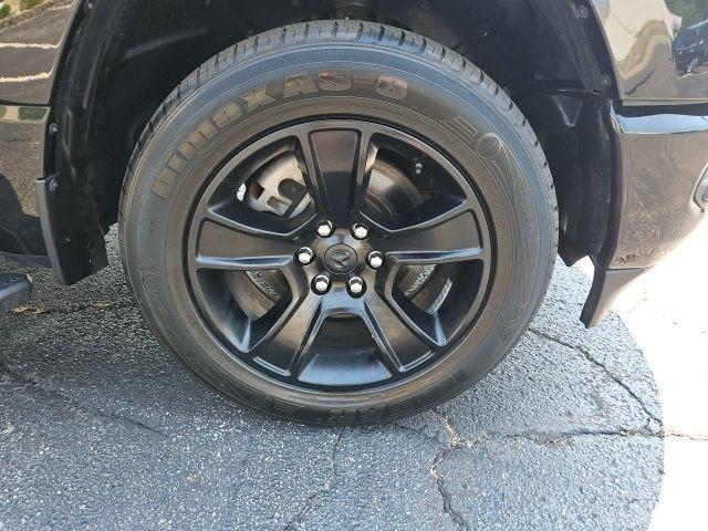 RAM 1500 Big Horn 4x4 Crew Cab 5'7" Box 2022