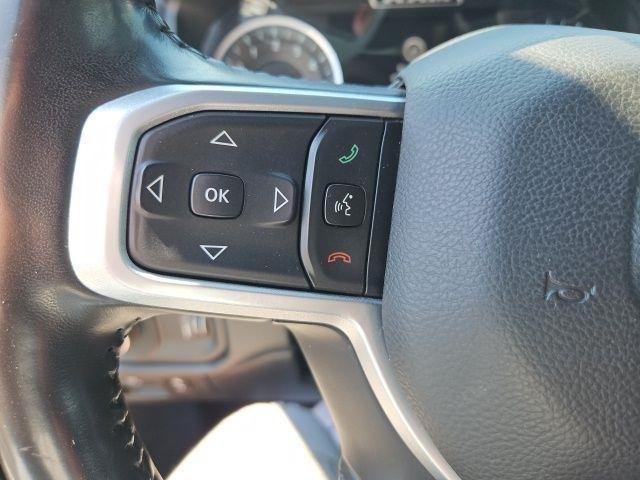 RAM 1500 Big Horn 4x4 Crew Cab 5'7" Box 2022