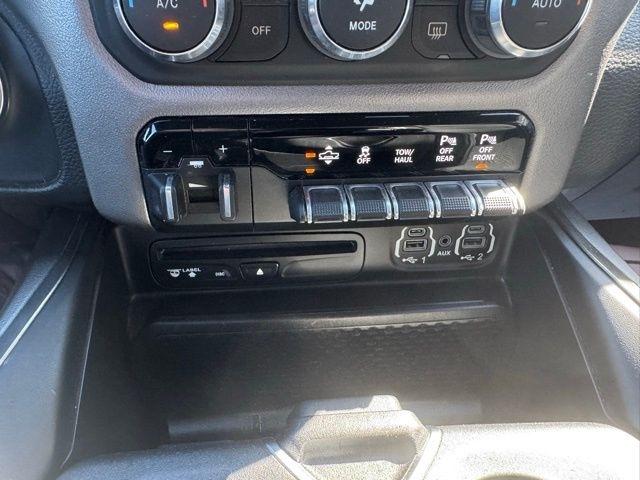 RAM 1500 Sport 4x4 Crew Cab 5'7" Box 2019