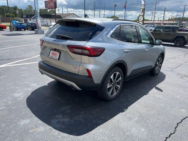 Ford Escape Platinum AWD 2023