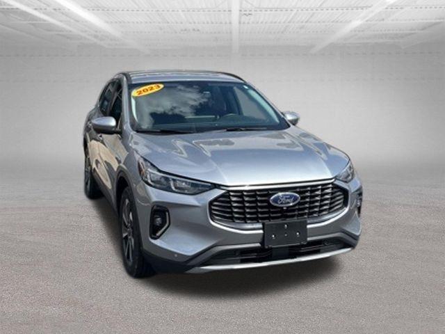 Ford Escape Platinum AWD 2023