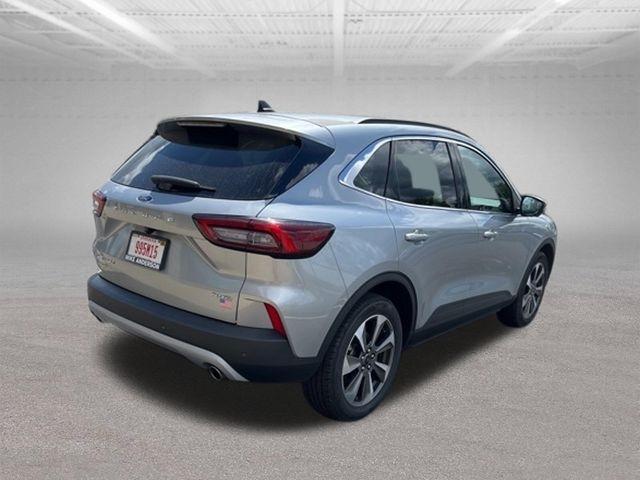 Ford Escape Platinum AWD 2023