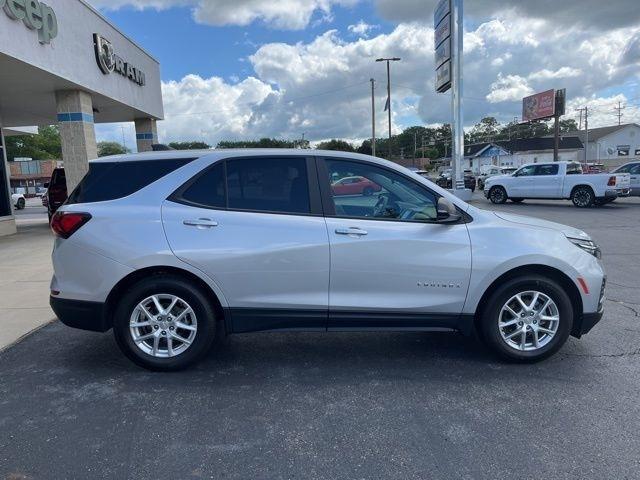 Chevrolet Equinox AWD 4dr LS w/1FL 2022