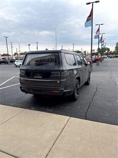 Jeep Grand Wagoneer Series II Obsidian 4x4 2024 Jeep Grand Wagoneer Series II Obsidian 4x4 2024