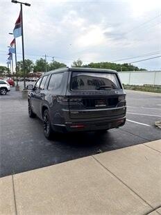 Jeep Grand Wagoneer Series II Obsidian 4x4 2024 Jeep Grand Wagoneer Series II Obsidian 4x4 2024