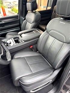 Jeep Grand Wagoneer Series II Obsidian 4x4 2024 Jeep Grand Wagoneer Series II Obsidian 4x4 2024