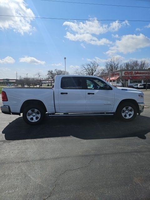 RAM 1500 Lone Star 4x4 Crew Cab 5'7" Box 2026