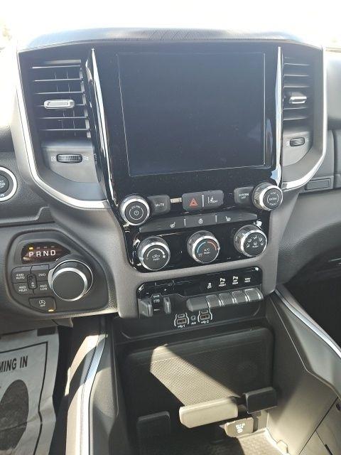 RAM 1500 Lone Star 4x4 Crew Cab 5'7" Box 2026