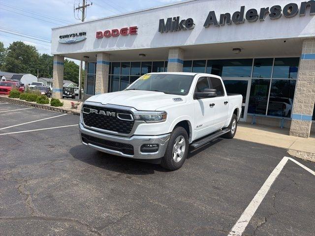 RAM 1500 Lone Star 4x4 Crew Cab 5'7" Box 2026