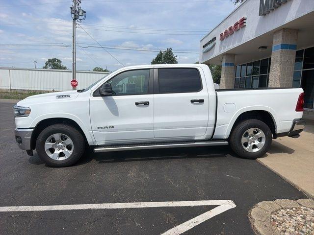 RAM 1500 Lone Star 4x4 Crew Cab 5'7" Box 2026