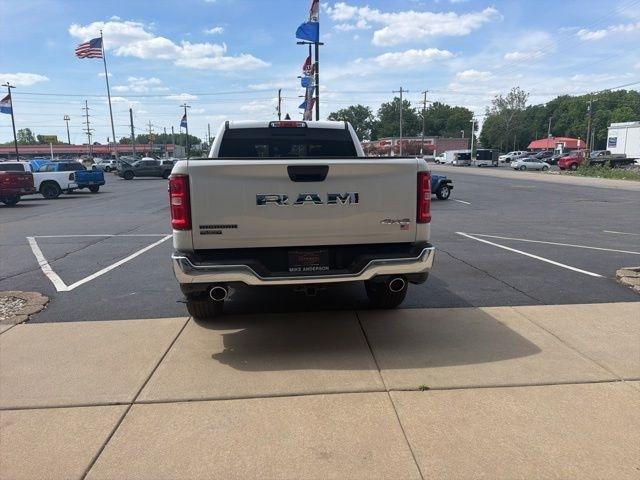 RAM 1500 Lone Star 4x4 Crew Cab 5'7" Box 2026