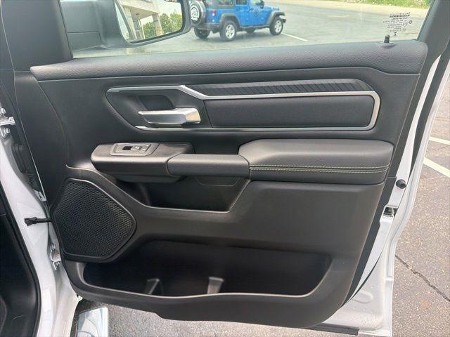 RAM 1500 Lone Star 4x4 Crew Cab 5'7" Box 2026