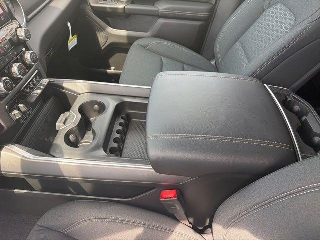 RAM 1500 Lone Star 4x4 Crew Cab 5'7" Box 2026