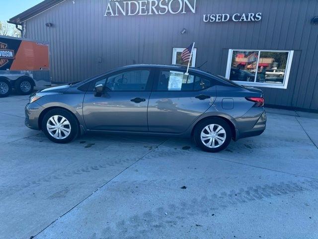 Nissan Versa S CVT 2024