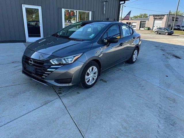 Nissan Versa S CVT 2024