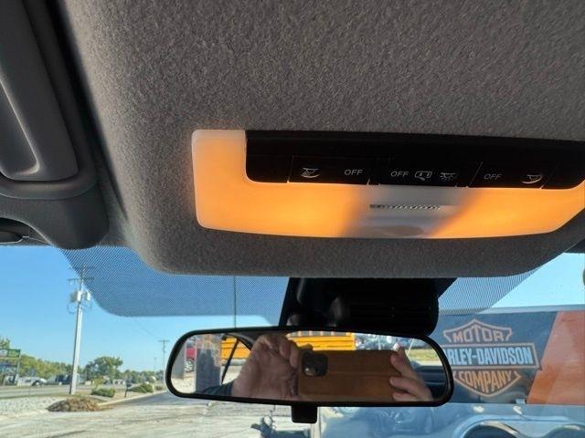 Nissan Versa S CVT 2024