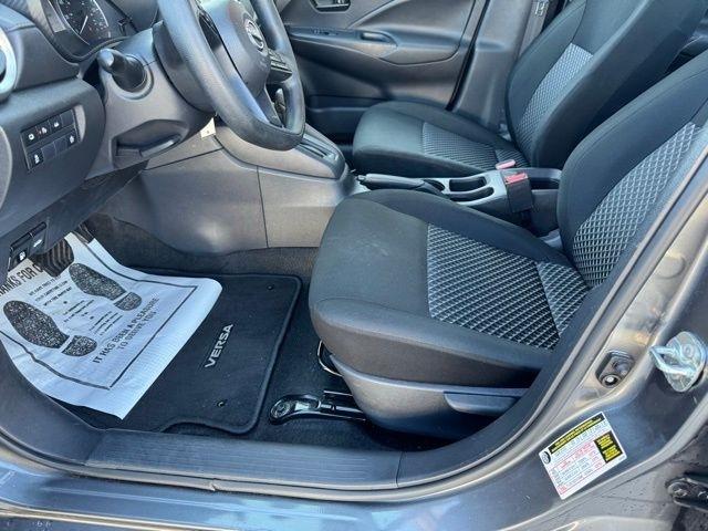 Nissan Versa S CVT 2024