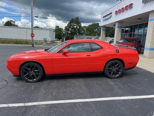 Dodge Challenger SXT RWD 2020