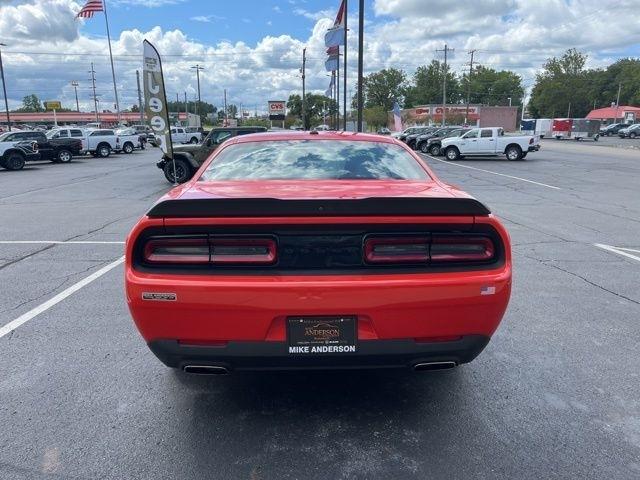 Dodge Challenger SXT RWD 2020
