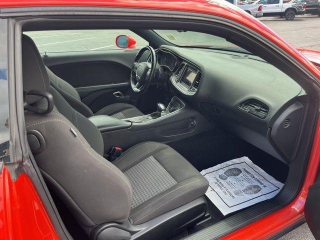 Dodge Challenger SXT RWD 2020