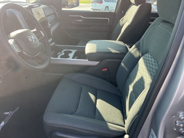 RAM 1500 Big Horn 4x4 Crew Cab 5'7" Box 2026 RAM 1500 Big Horn 4x4 Crew Cab 5'7" Box 2026