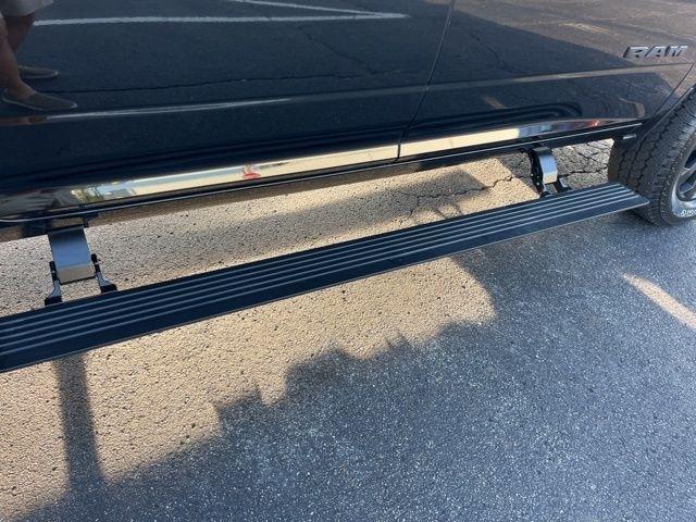 RAM 2500 Laramie 4x4 Crew Cab 6'4" Box 2026