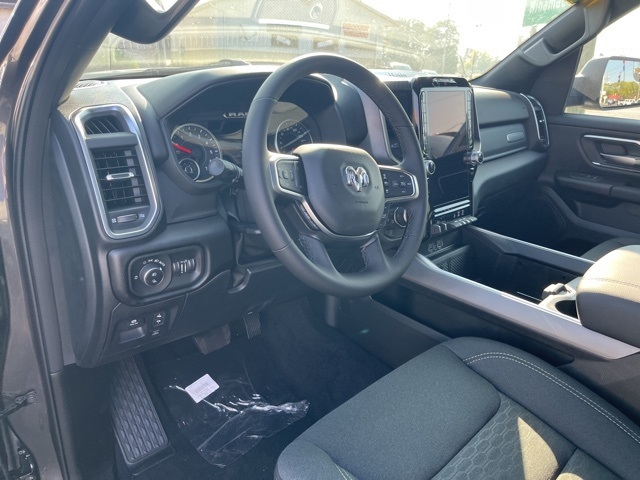 RAM 1500 Big Horn 4x4 Crew Cab 5'7" Box 2026 RAM 1500 Big Horn 4x4 Crew Cab 5'7" Box 2026