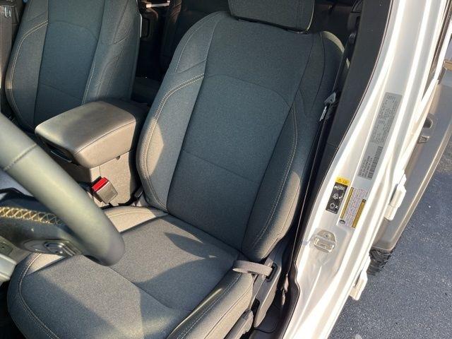 Jeep Wrangler Willys 4 Door 4x4 2024